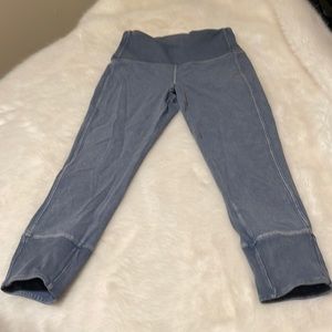 Lululemon capris leggings